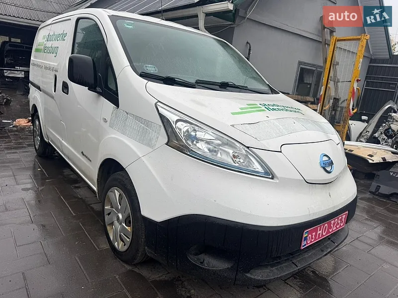 Nissan e-NV200