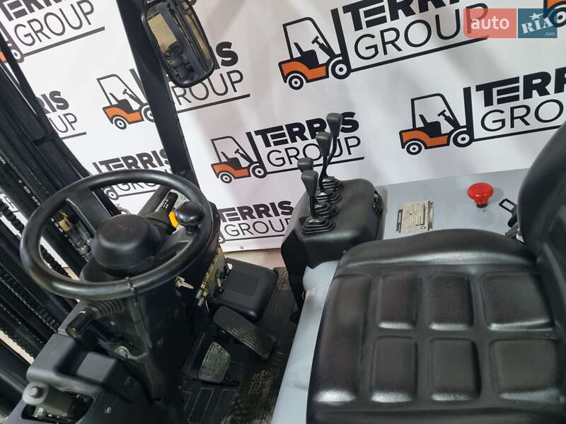 Вилочный погрузчик Nissan EP 2008 в Виннице