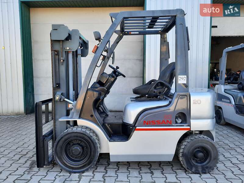 Nissan FG 2007