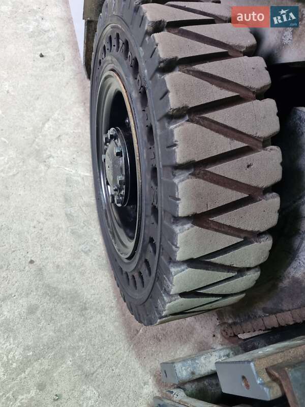 Вилочний навантажувач Nissan FG 2007 в Вінниці