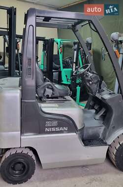 Вилочный погрузчик Nissan FG 2005 в Виннице