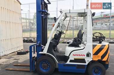 Вилочный погрузчик Nissan FG 2013 в Киеве
