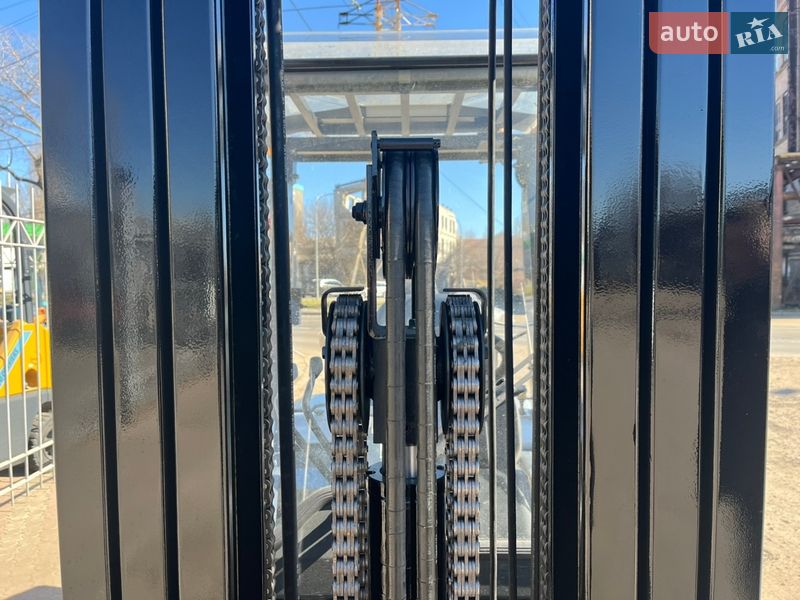 Вилочный погрузчик Nissan FG 2014 в Одессе