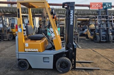 Вилочный погрузчик Nissan FG 1995 в Одессе
