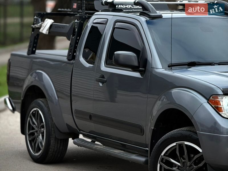 Пикап Nissan Frontier 2017 в Запорожье