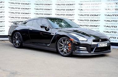 Nissan GT-R 2012