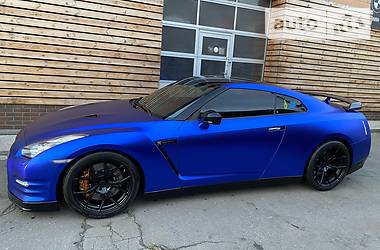 Купе Nissan GT-R 2013 в 