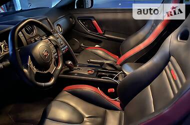 Купе Nissan GT-R 2013 в 