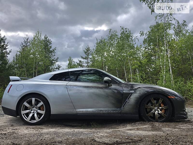 Купе Nissan GT-R 2008 в Києві