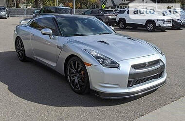 Nissan GT-R 2010 Nissan GT-R 2010
