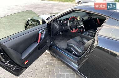 Купе Nissan GT-R 2015 в 