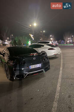 Купе Nissan GT-R 2015 в 
