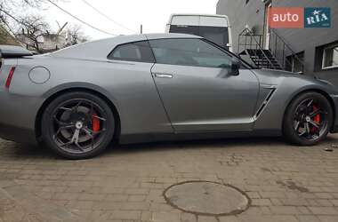 Купе Nissan GT-R 2009 в Миколаєві