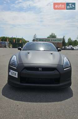 Купе Nissan GT-R 2008 в 