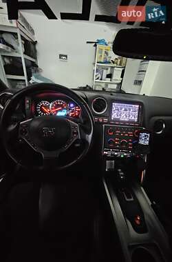 Купе Nissan GT-R 2008 в 