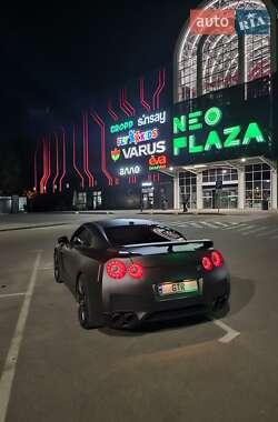 Купе Nissan GT-R 2008 в 
