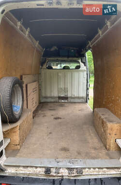Грузовой фургон Nissan Interstar 2006 в 