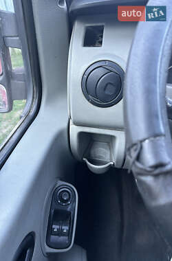 Грузовой фургон Nissan Interstar 2007 в 