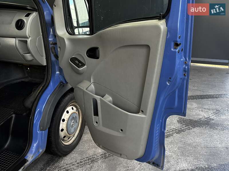 Другие грузовики Nissan Interstar 2004 в Киеве