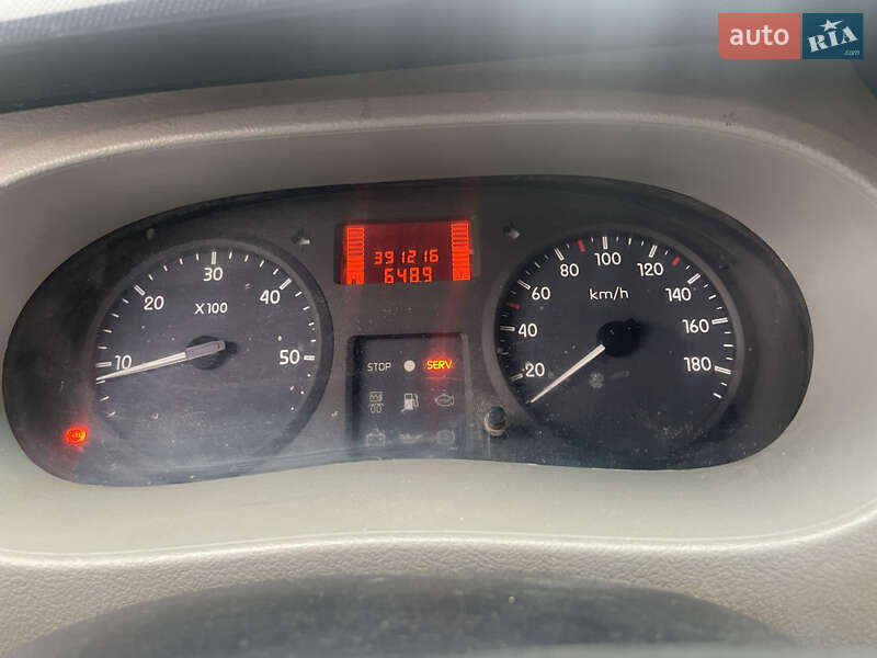 Грузовой фургон Nissan Interstar 2006 в Сарнах фото 7 Грузовой фургон Nissan Interstar 2006 в Сарнах