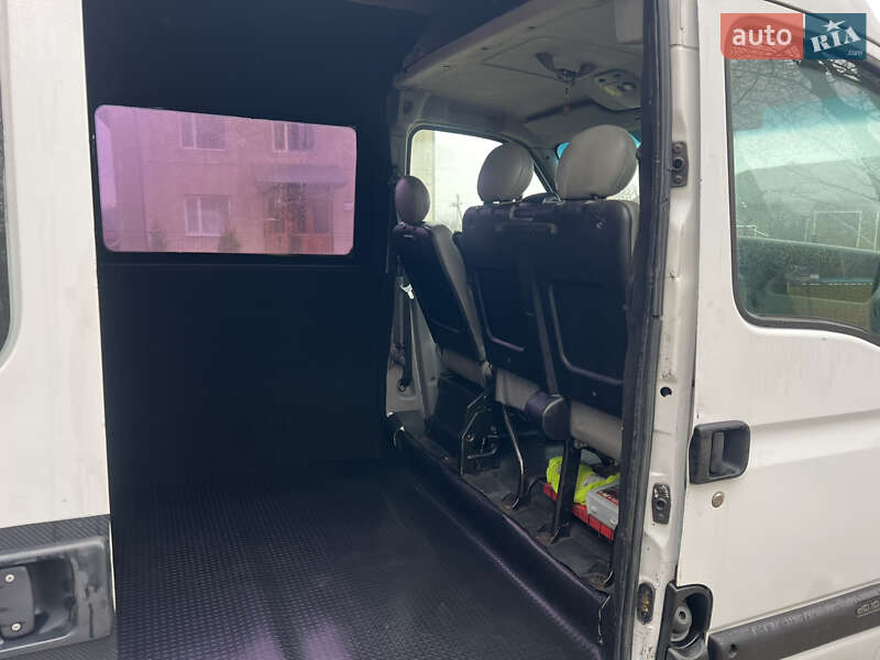 Мікроавтобус Nissan Interstar 2006 в Кременці
