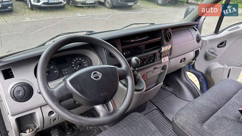 Грузовой фургон Nissan Interstar 2004 в Киеве