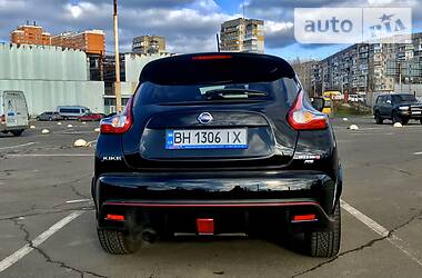 Внедорожник / Кроссовер Nissan Juke 2015 в 
