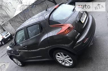 Позашляховик / Кросовер Nissan Juke 2013 в 