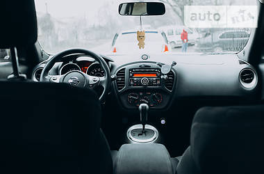 Позашляховик / Кросовер Nissan Juke 2013 в 