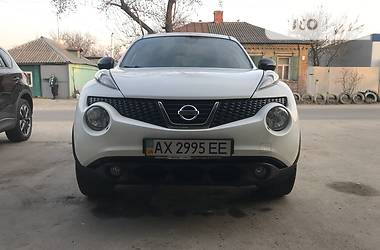 Позашляховик / Кросовер Nissan Juke 2014 в 