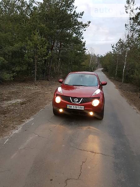 Позашляховик / Кросовер Nissan Juke 2012 в Березному