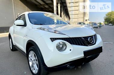 Внедорожник / Кроссовер Nissan Juke 2012 в Киеве