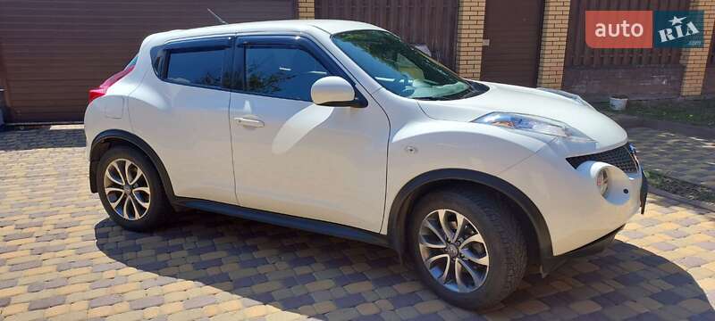 Внедорожник / Кроссовер Nissan Juke 2014 в Запорожье