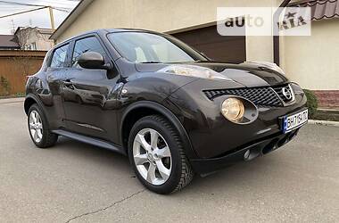 Внедорожник / Кроссовер Nissan Juke 2012 в 