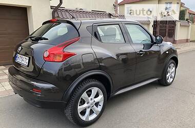 Внедорожник / Кроссовер Nissan Juke 2012 в 