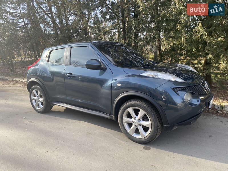 Позашляховик / Кросовер Nissan Juke 2011 в Шепетівці