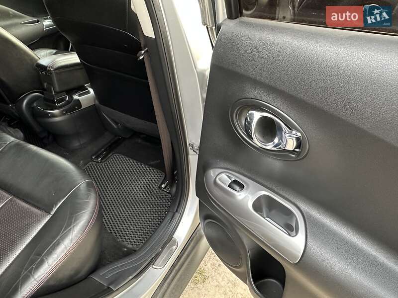 Позашляховик / Кросовер Nissan Juke 2011 в Житомирі