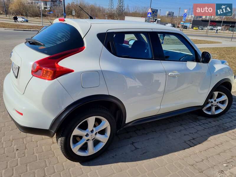 Внедорожник / Кроссовер Nissan Juke 2013 в Львове