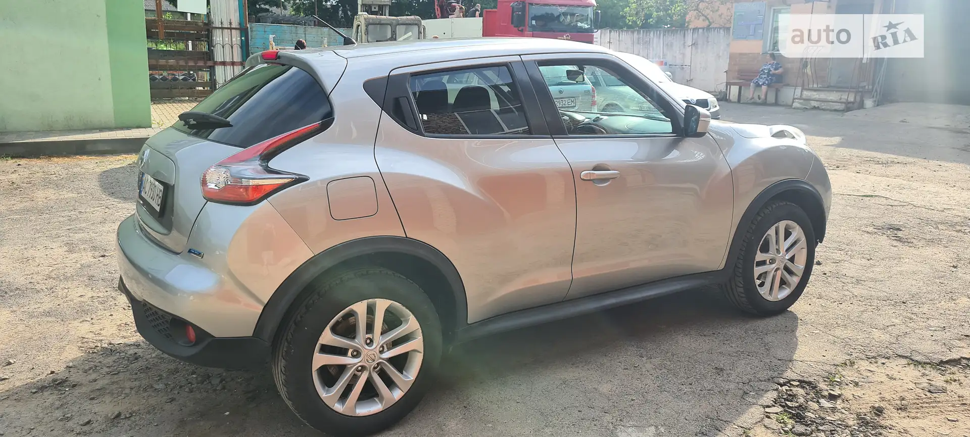 2014 Nissan Juke - мініатюра 2