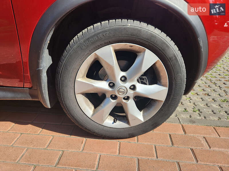 Позашляховик / Кросовер Nissan Juke 2012 в Києві