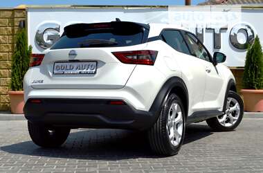 Позашляховик / Кросовер Nissan Juke 2022 в 