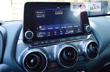 Позашляховик / Кросовер Nissan Juke 2022 в 