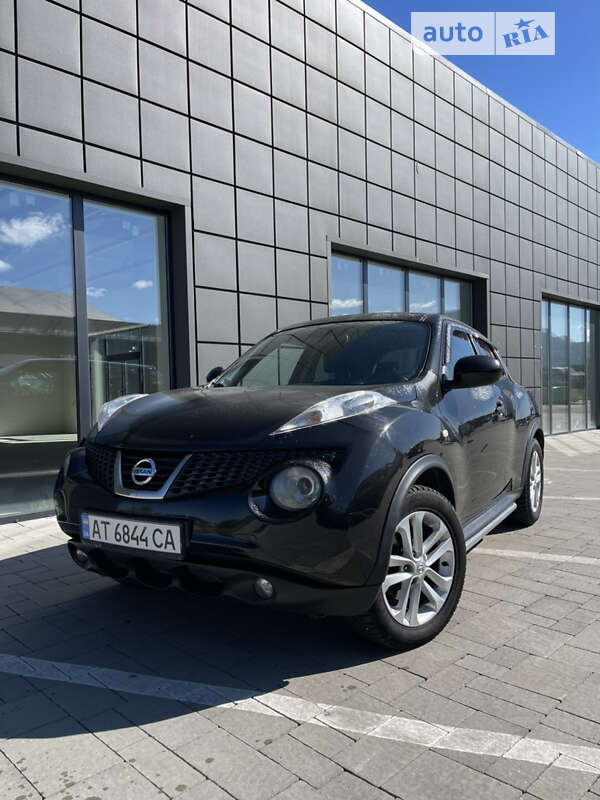 Внедорожник / Кроссовер Nissan Juke 2012 в Тячеве