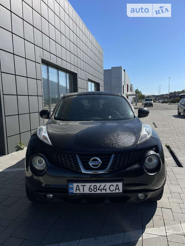 Внедорожник / Кроссовер Nissan Juke 2012 в Тячеве