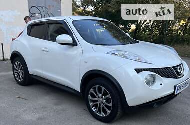 Внедорожник / Кроссовер Nissan Juke 2013 в 