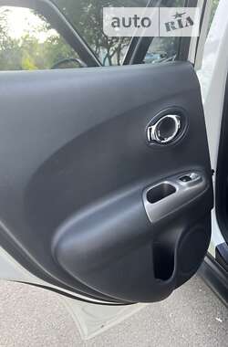 Внедорожник / Кроссовер Nissan Juke 2013 в 