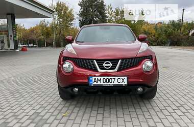 Внедорожник / Кроссовер Nissan Juke 2013 в 