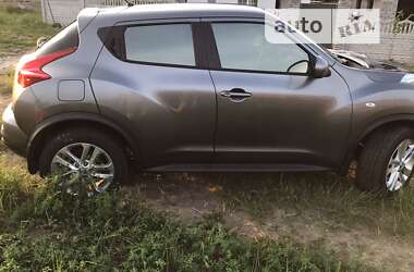 Внедорожник / Кроссовер Nissan Juke 2014 в Богуславе