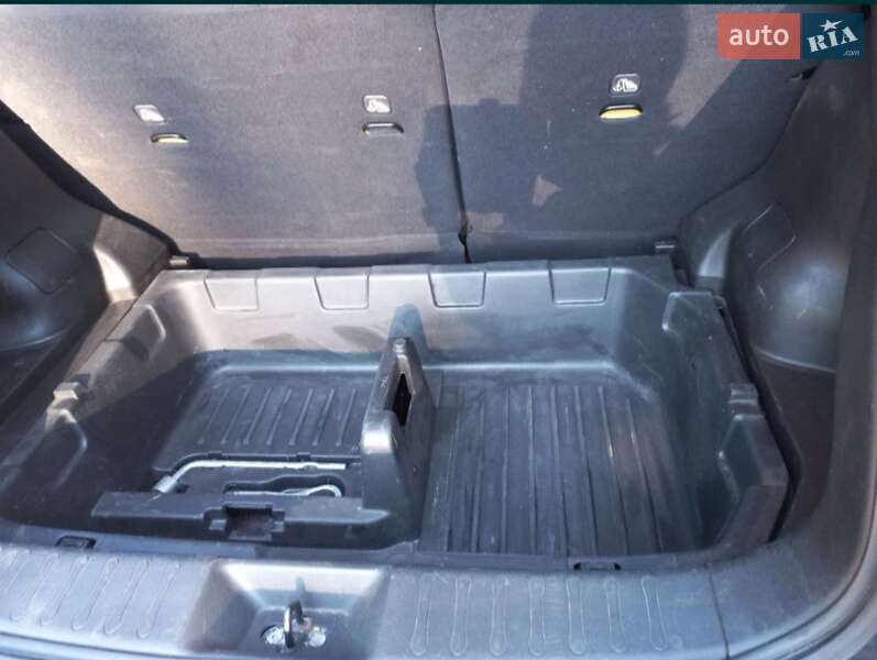 Внедорожник / Кроссовер Nissan Juke 2015 в Львове