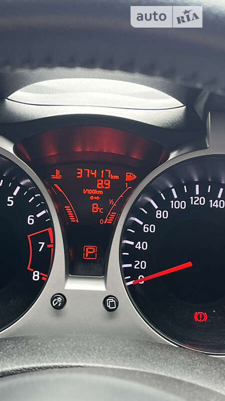 Позашляховик / Кросовер Nissan Juke 2016 в Кривому Розі